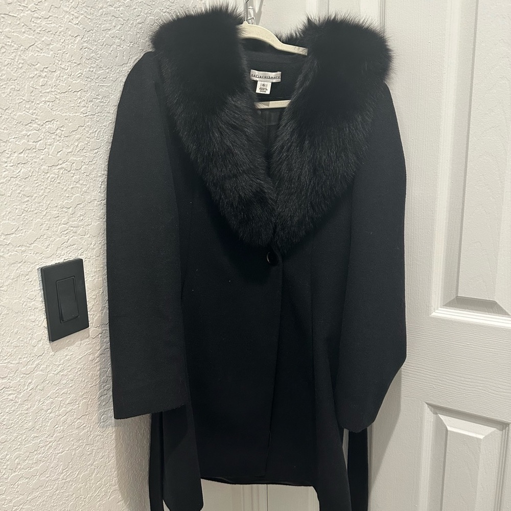 Fue pea coat